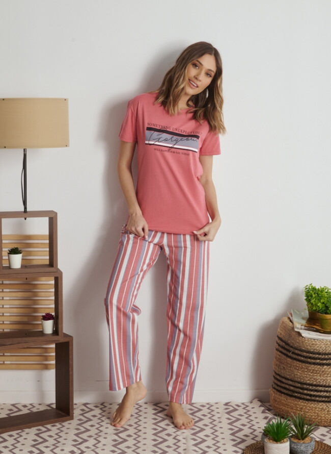 Πιτζάμα γυναικεία με μακρύ παντελόνι ριγέ και logo - Comfort πιτζάμες  εσώρουχα και μαγιό